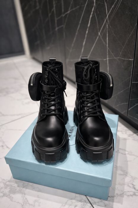 Черевики з натуральної шкіри, Prada