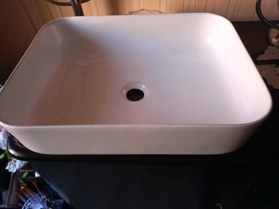 sprzedam umywalkę i pufy