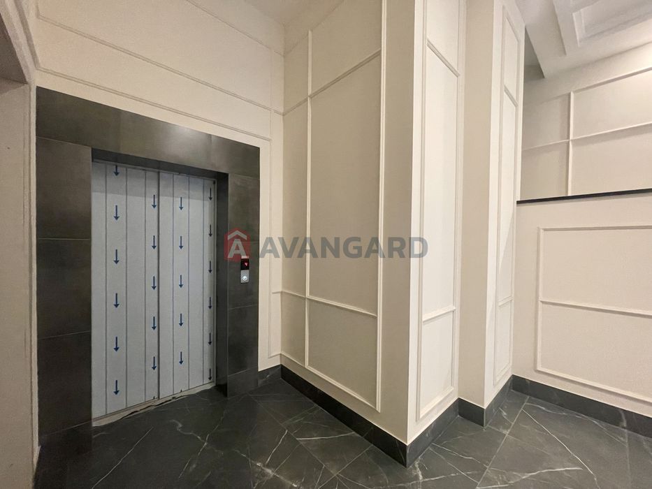 Продам квартиру з терасою