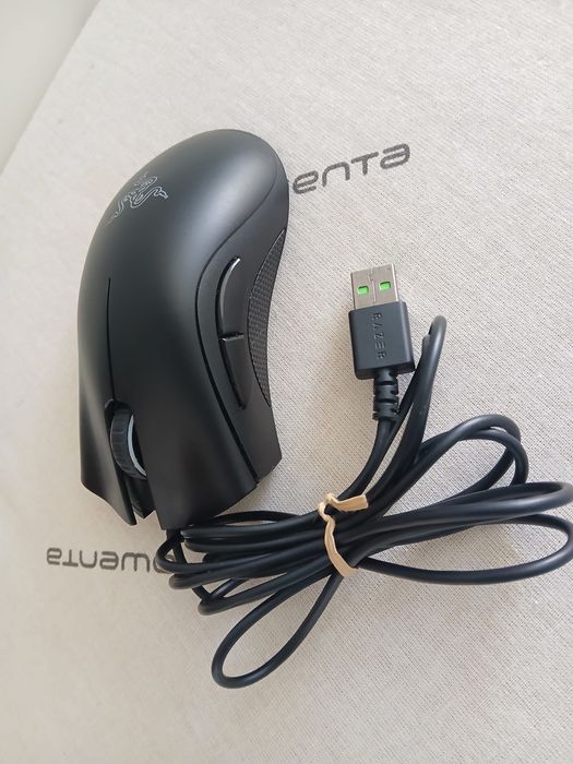 Rato/Mouse Razer DeathAdder Essential (versão com sensor de 6400 DPI)