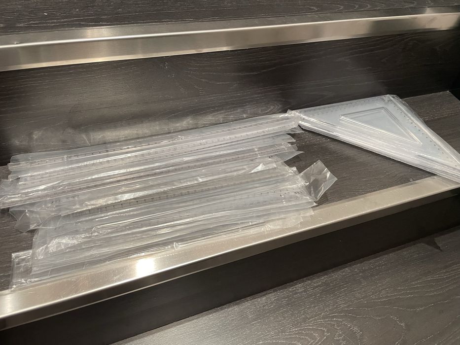 Material escolar 10 reguas de 30cm + 10 reguas 40cm + 8 esquadros + 4 cadernos Portugues e matematica tudo Novo