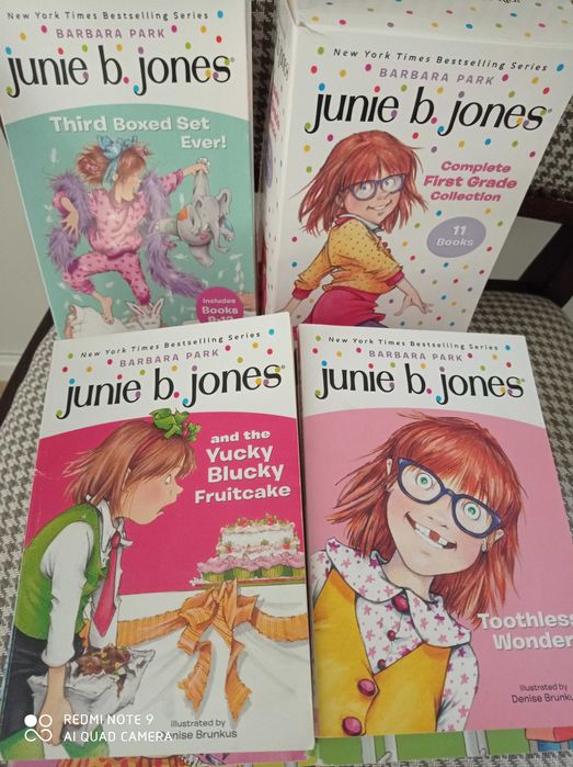 Zestaw 21 książek z serii Junie B. Jones- Barbary Park