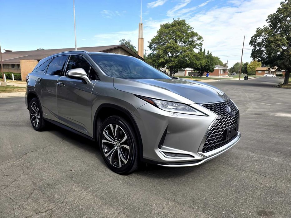 Lexus RX      2021