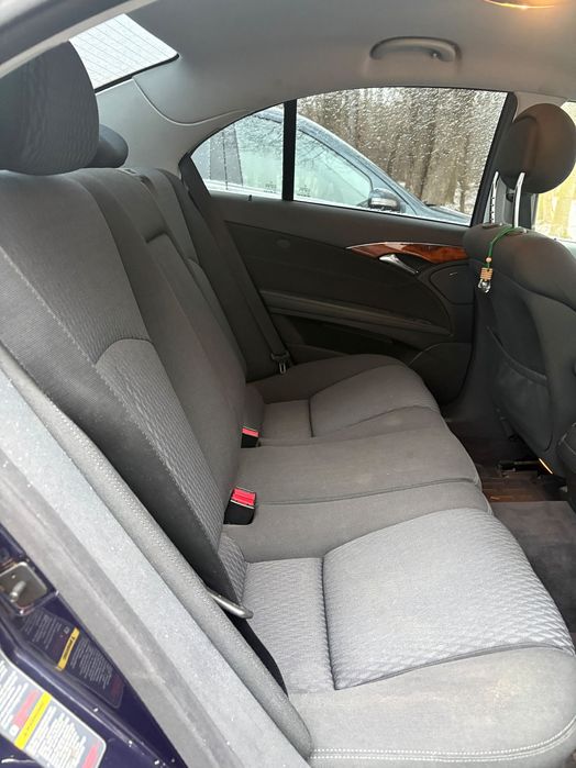 Mercedes W211 E320 CDI R6 204 KM Elegance automat