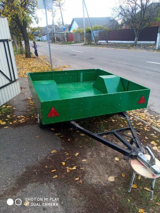 Причіп легковий .