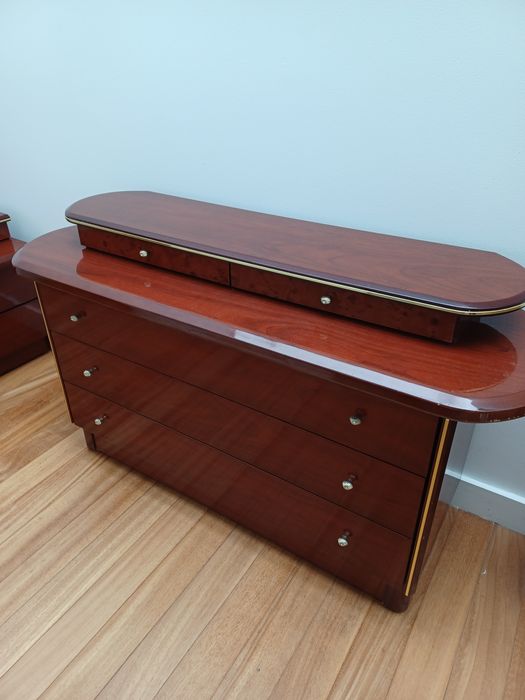 Cómoda + 2 Cabeceiras ...para desocupar