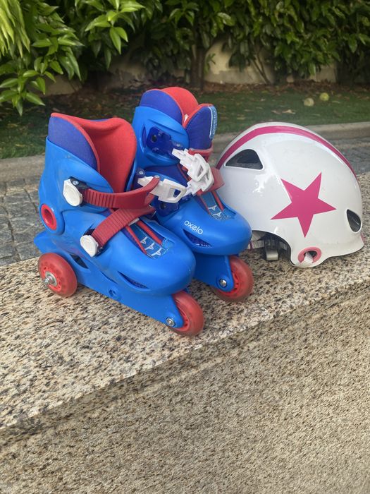 Patins em linha e capacete crianca