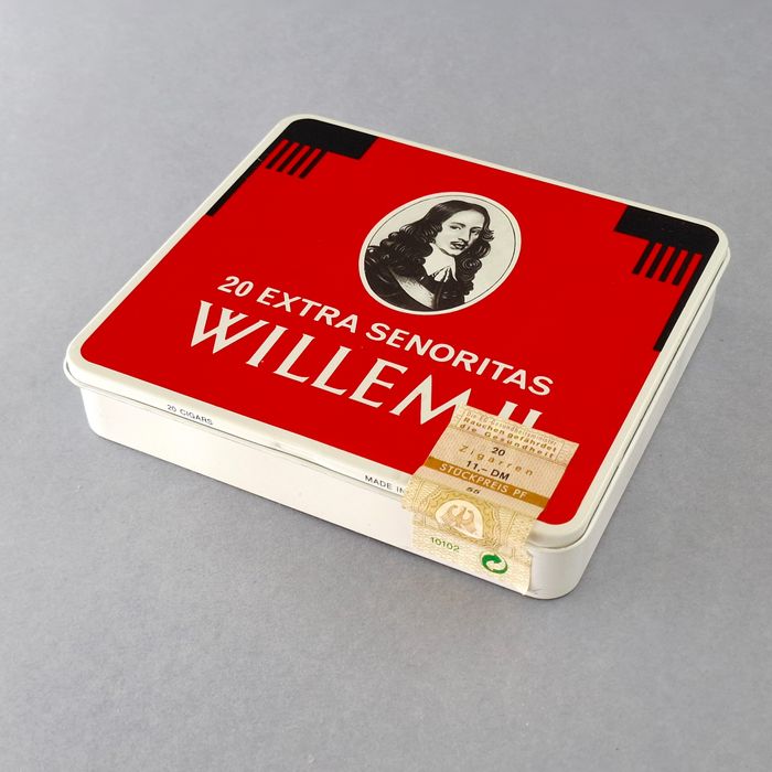 piękna metalowa puszka pudełko po cygaretkach willem ii