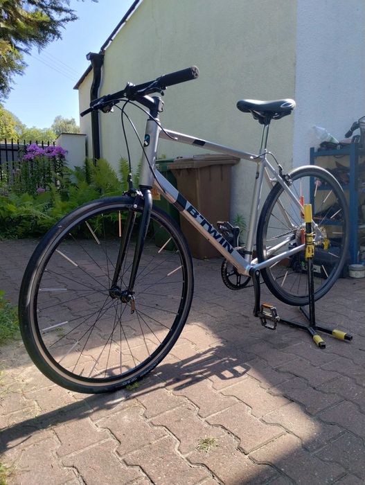 Rower szosowy BTWIN Triban 100