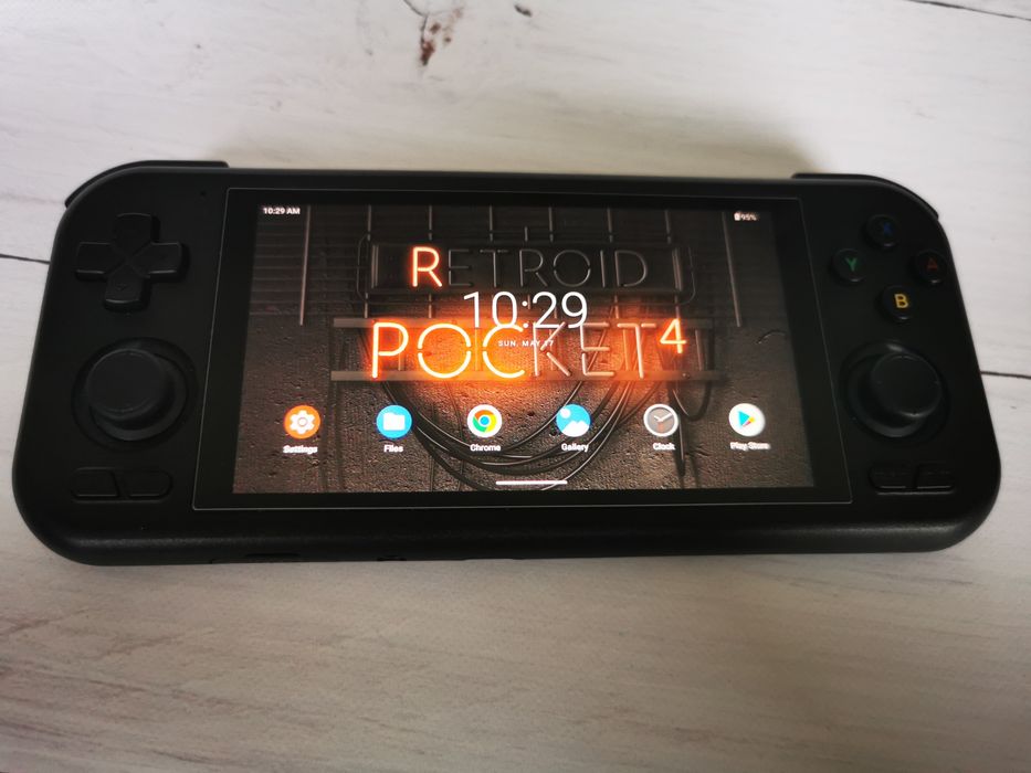 Retroid Pocket 4 Pro