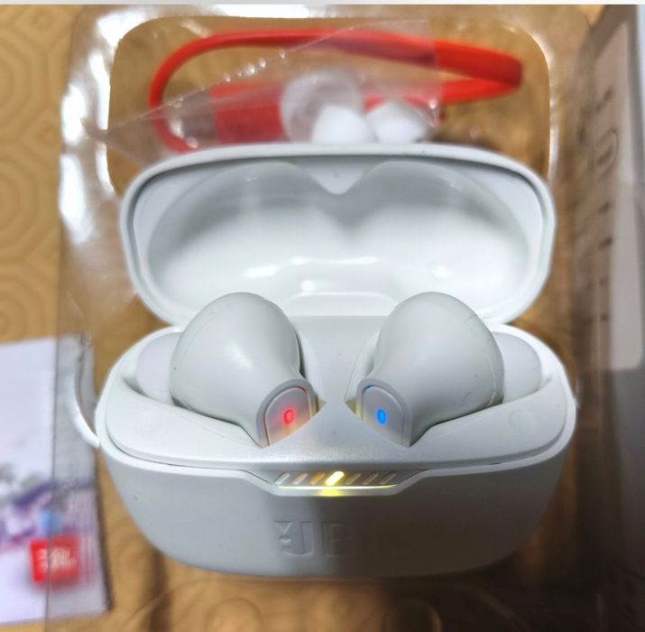 JBL Tune 230NC TWS