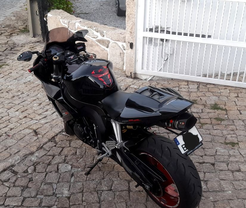 CBR 1000RR  muito estimada