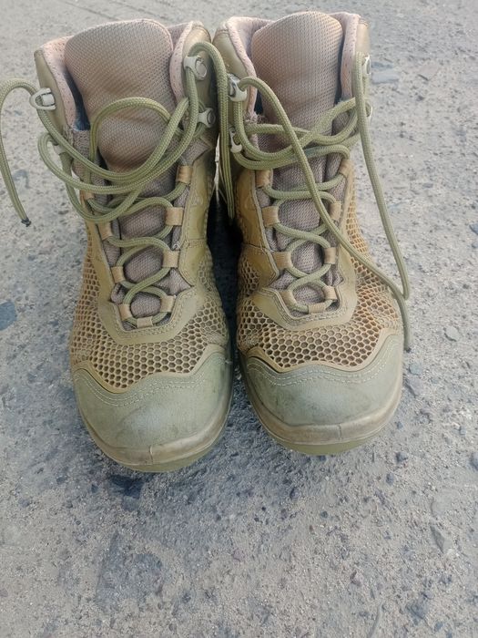 Берци майже як нові 42, 43  талани Туречина