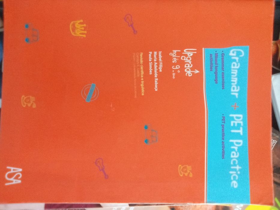 Grammar +pet practice - Upgrade 9 ano
