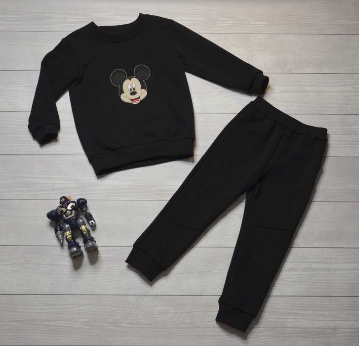 Дитячий спортивний костюм