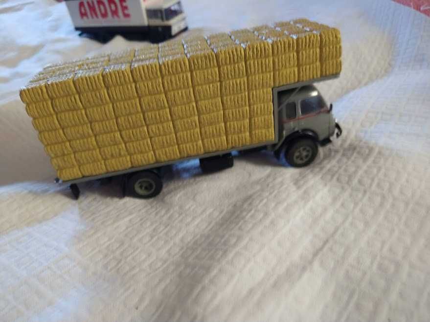 Camiões Colecionáveis Escala 1.43-     n.105