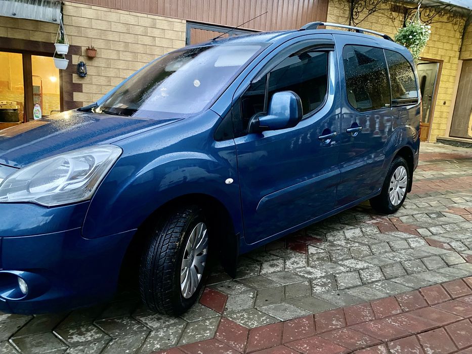 Продам Berlingo 2010