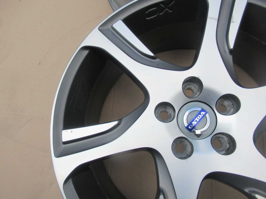 ALUFELGI 4szt R18 Volvo V50,S60,V70, S80,S90 XC40 XC60 XC70,FORD 4565