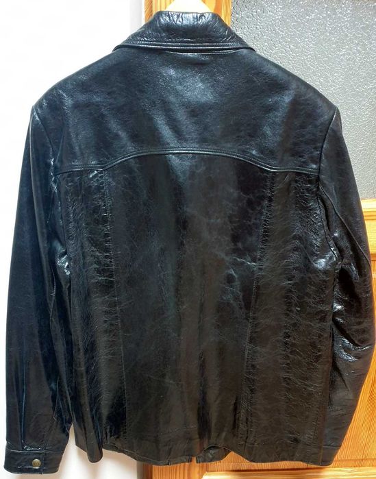Czarna skórzana kurtka - rozmiar 52