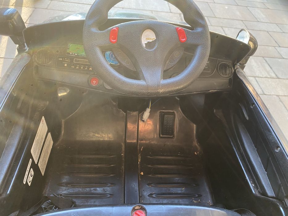 Samochodzik elektryczny dla dziecka