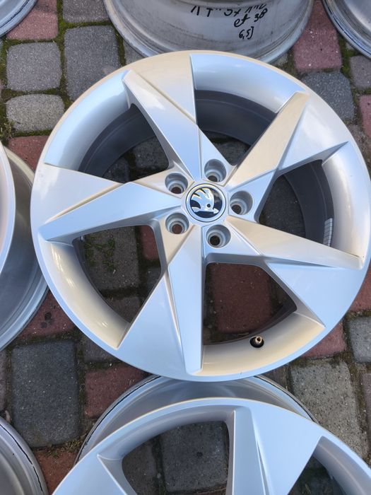 Felgi aluminiowe 17  Skoda Seat Audi Volkswagen 5x100