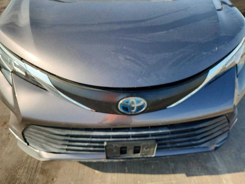2021 Toyota Sienna XLE