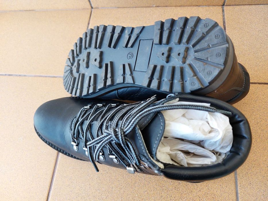 Ботинки зимние RESERVED. Кожа. Подошва Goodyear®. Оригинал. США