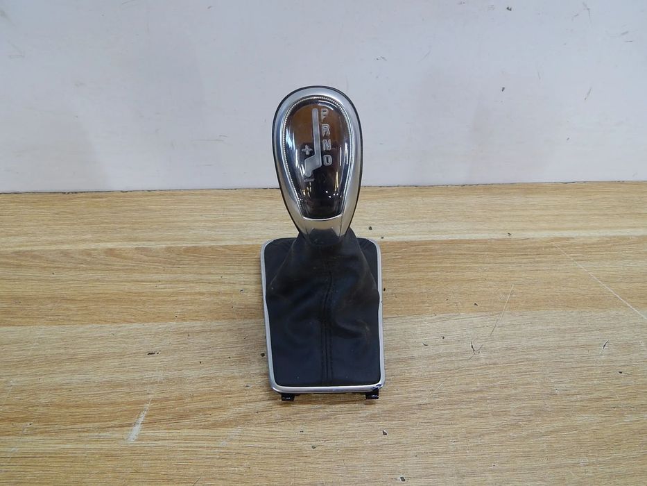 Gałka zmainy biegów automat Volvo V40 II V60 I S60 II XC60 v70 III xc70 v40 10-18 Łuków części