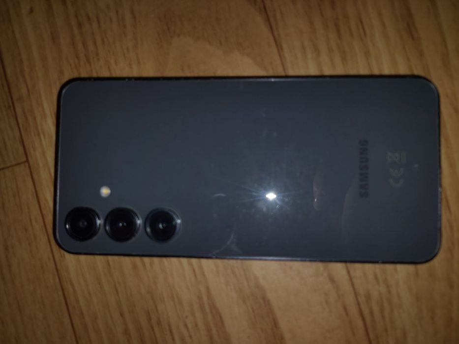 Samsung S24 FE 256/8