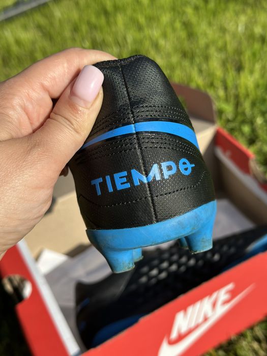 Бутси футбольні Nike Tiempo 39р
