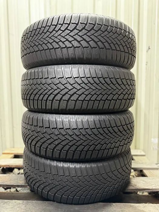 Шини бу 205 60 R16 Bridgestone Blizzak LM005