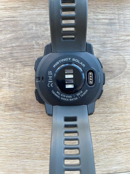 Garmin Instinct Solar | Зовнішньо відмінний | Не працює Bluetooth