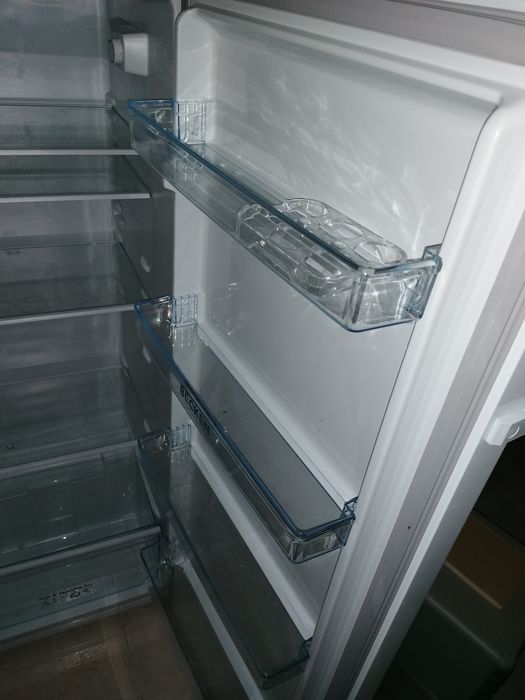 Frigorífico de uma porta 1,40x0,55