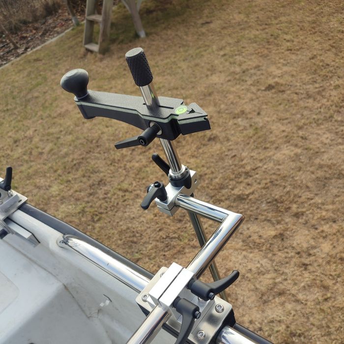 Sztyca uchwyt pod LIVE na reling/burtę LVS ActiveTarget MegaLive Eagle