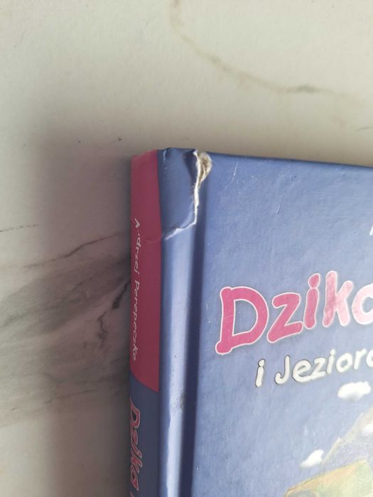 Andrzej Perepeczko Dzika mrówka i Jezioro Złotego Lodu