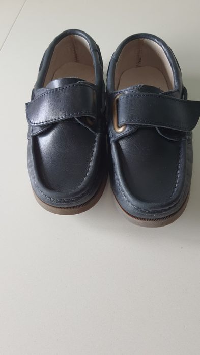 Sapatos de pele menino 26