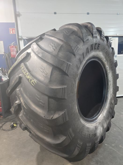 Opona 1050/50R32 Alliance