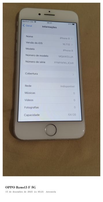 Vendo iPhone 8 branco 64gb com carregador e cabo
