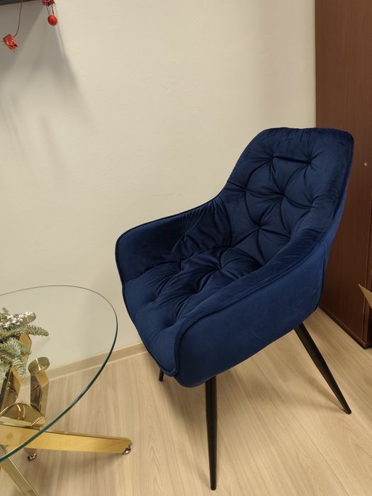 Sprzedam sofę, krzesło i stolik