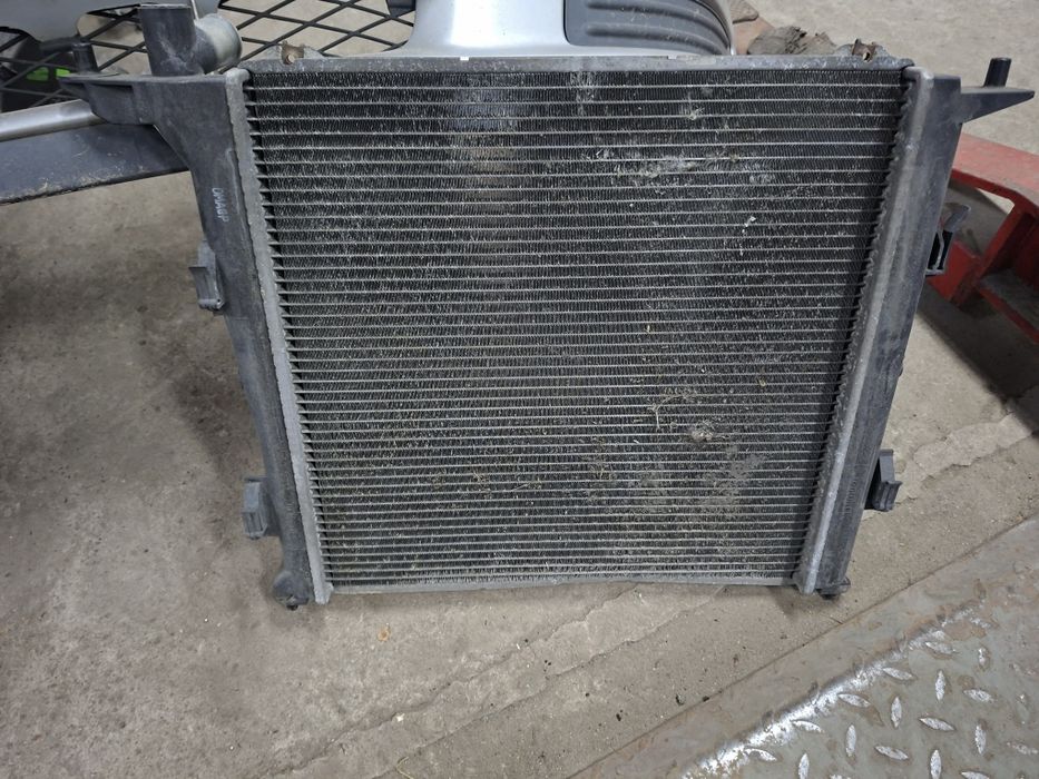 Kia ceed I 2.0 crdi chlodnica wody