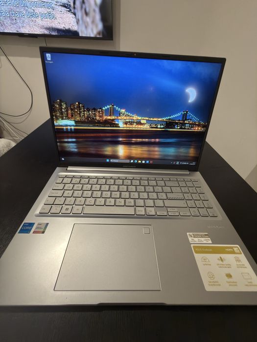 Notbook AsusVivobook computador/ Notbook - como novo