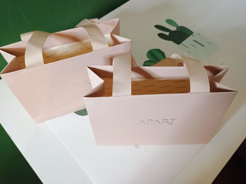 2 Torby na biżuterię Apart