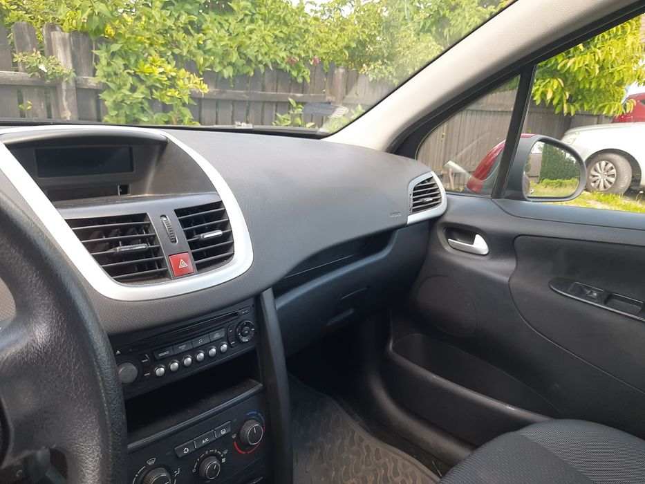 Sprzedam peugeot 207