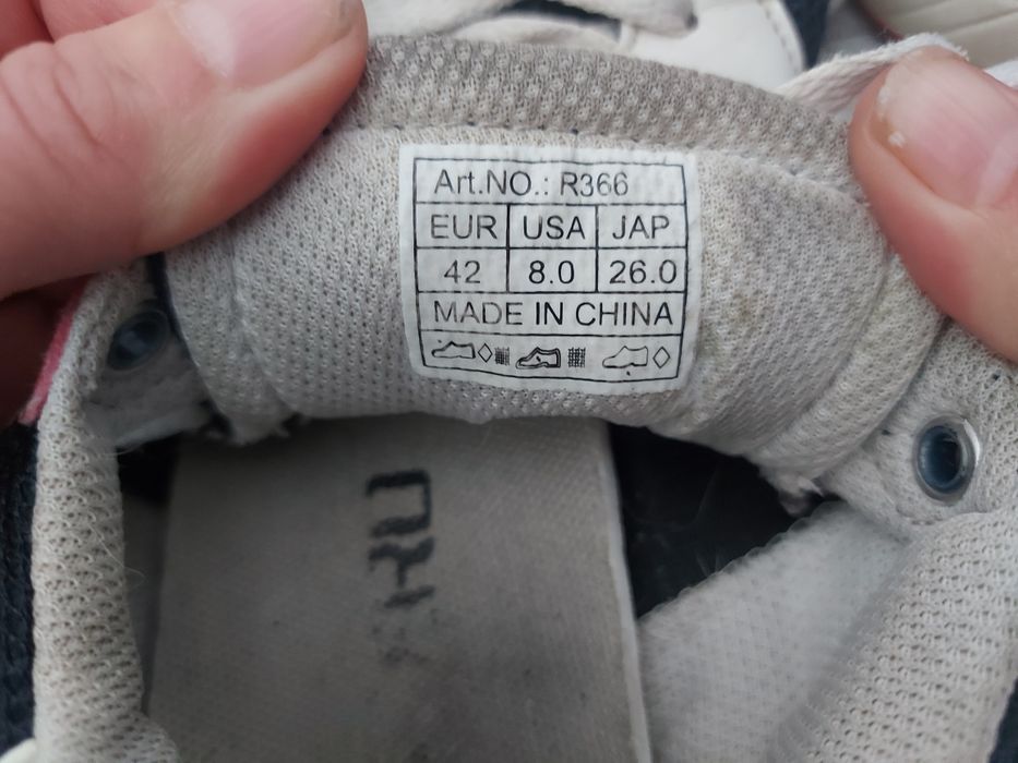 Buty sportowe Sneakersy rozmiar 42