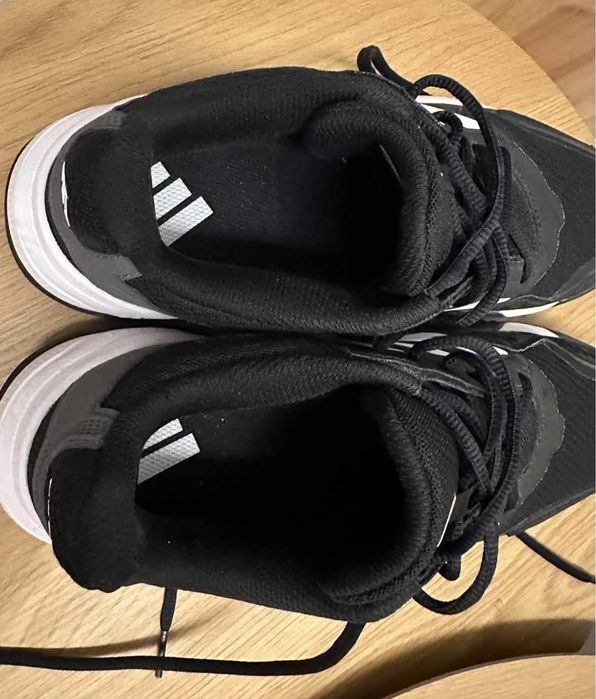 Sapatilhas Adidas 41.5