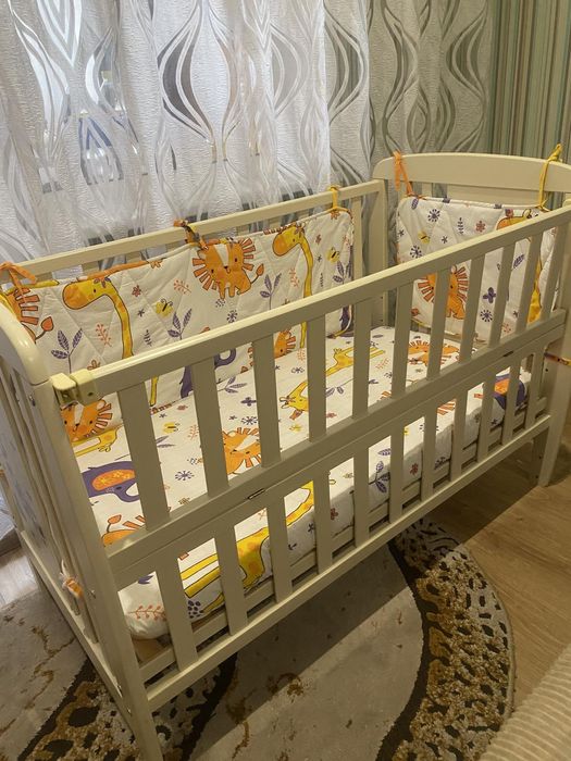 Детская кроватка