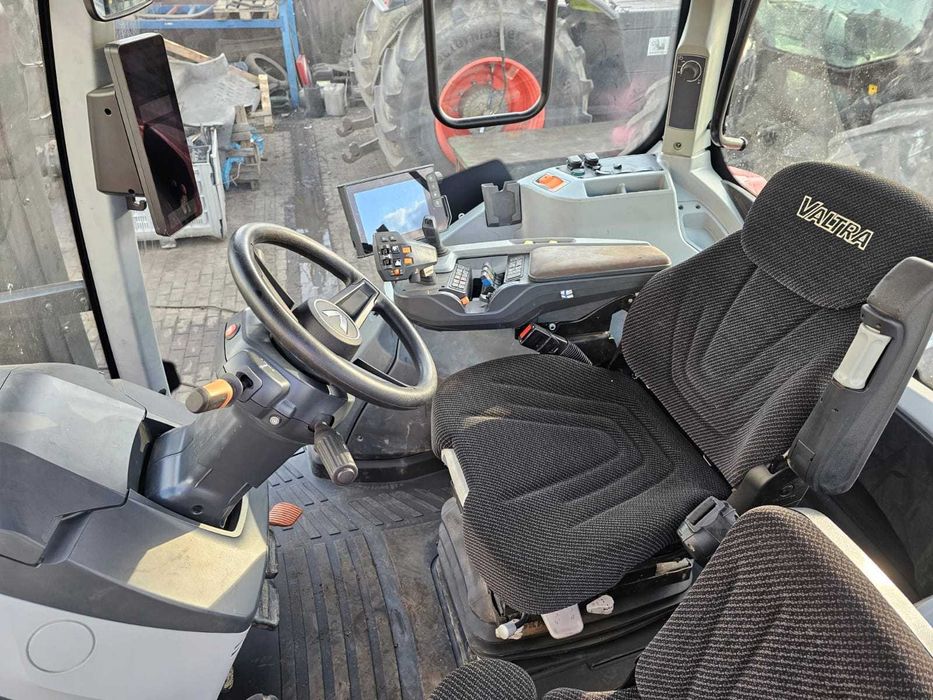 Трактор Valtra N175 Versu 2022 рік