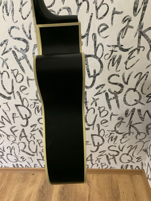 Продам гітару.