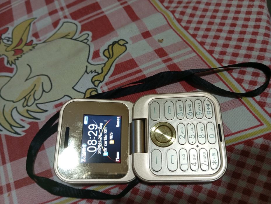 Telemóvel novo nunca utilizado