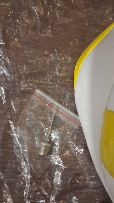 Nowa piłka do siatkówki z logo TB